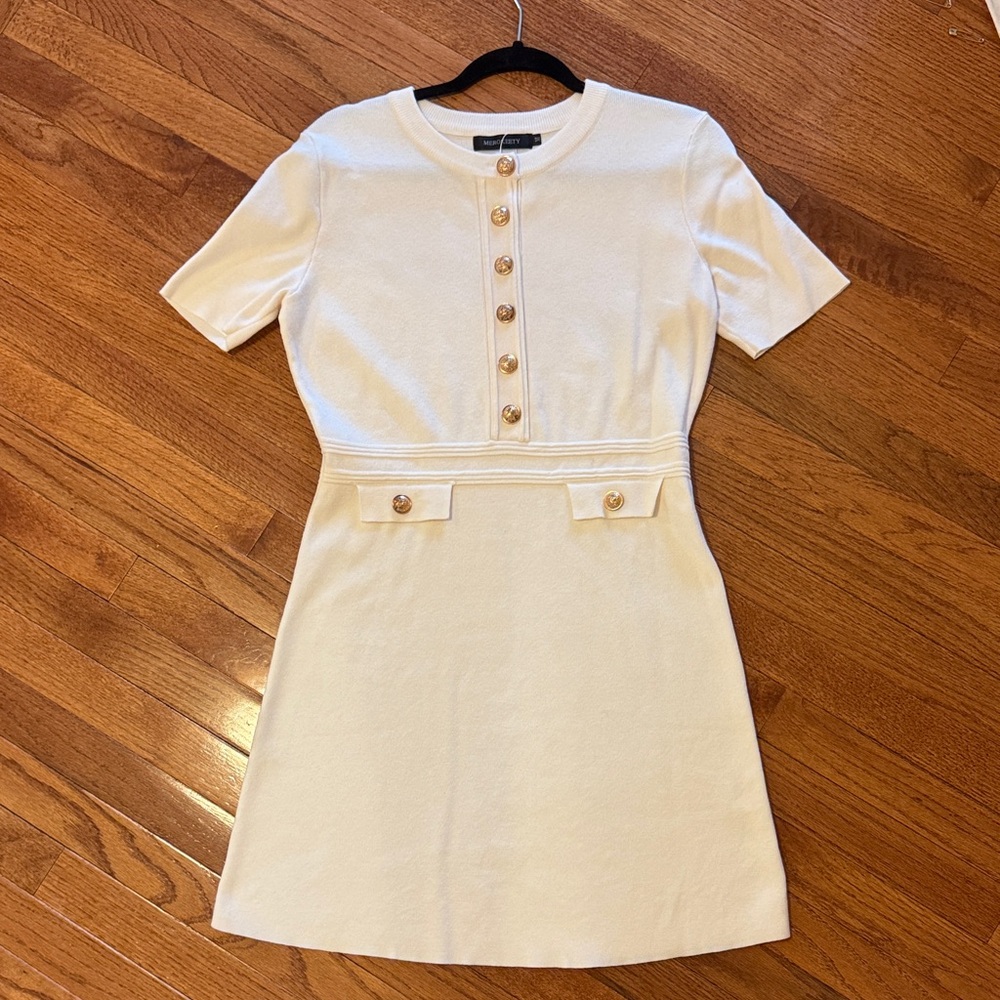 Elegant Cream Button-Down Dress medium